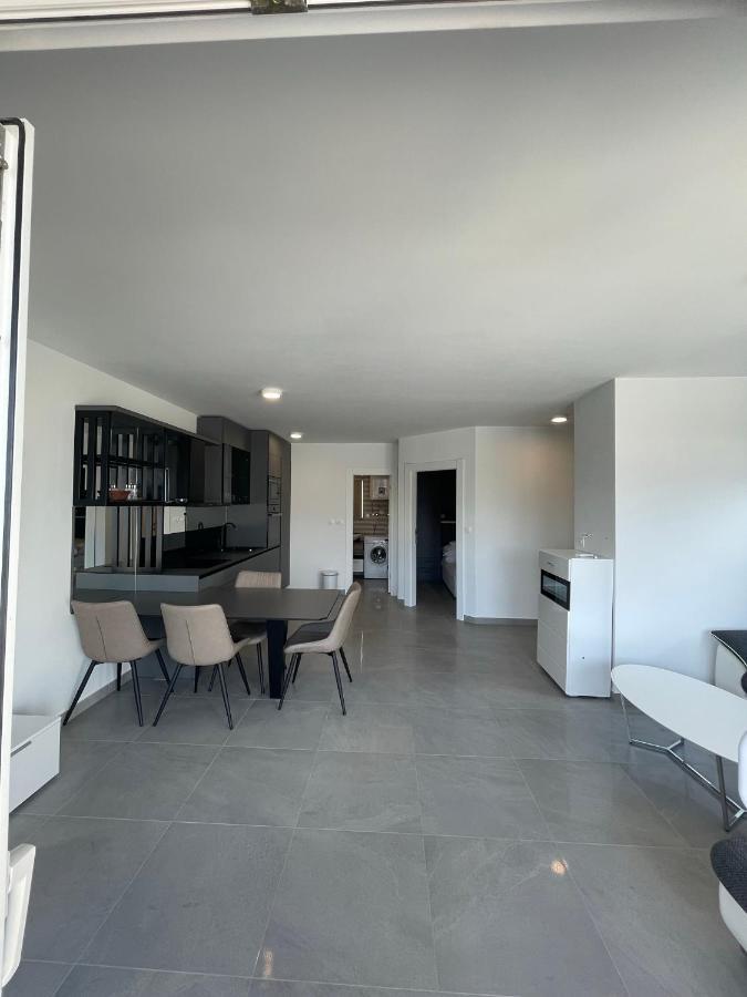 Villa Omazic Trogir Exterior photo