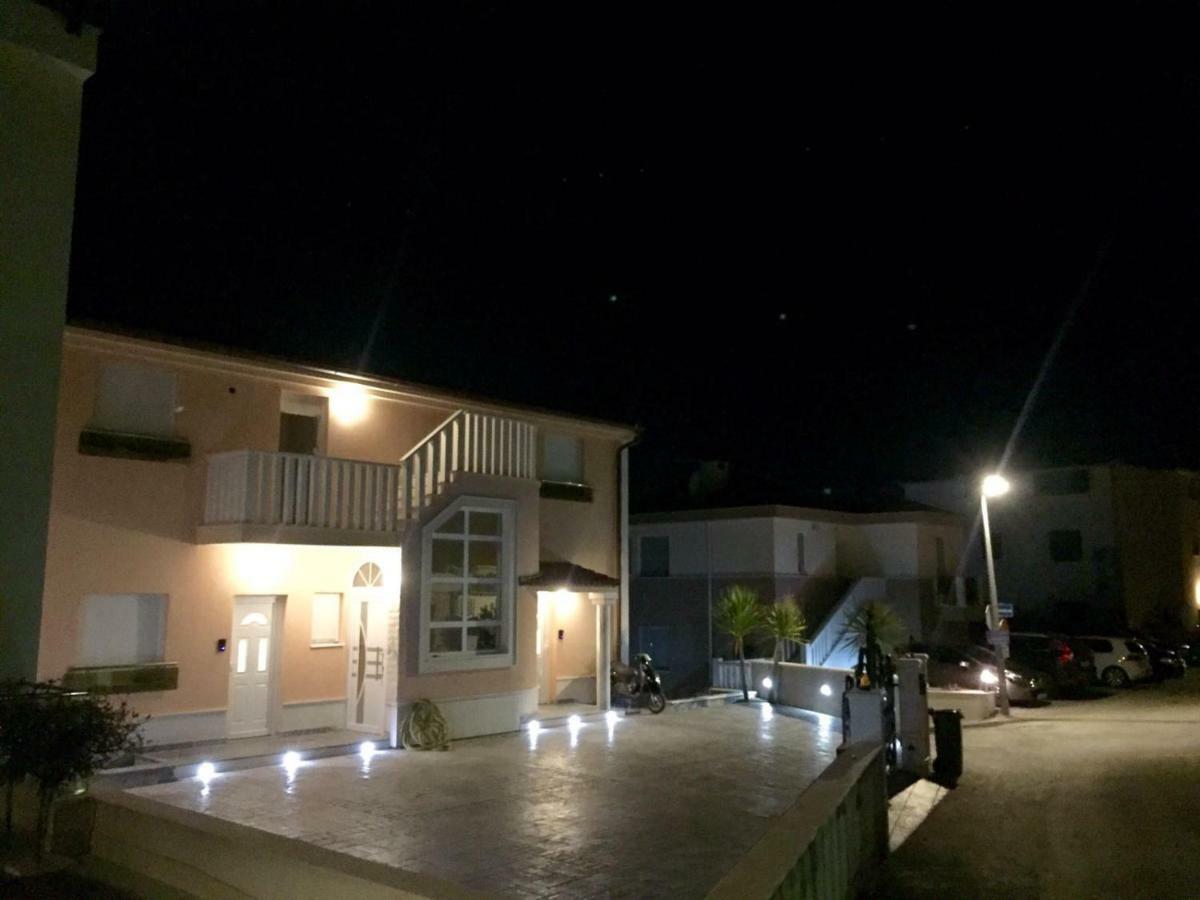 Villa Omazic Trogir Exterior photo